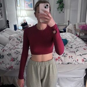 NWOT cropped long sleeve workout top